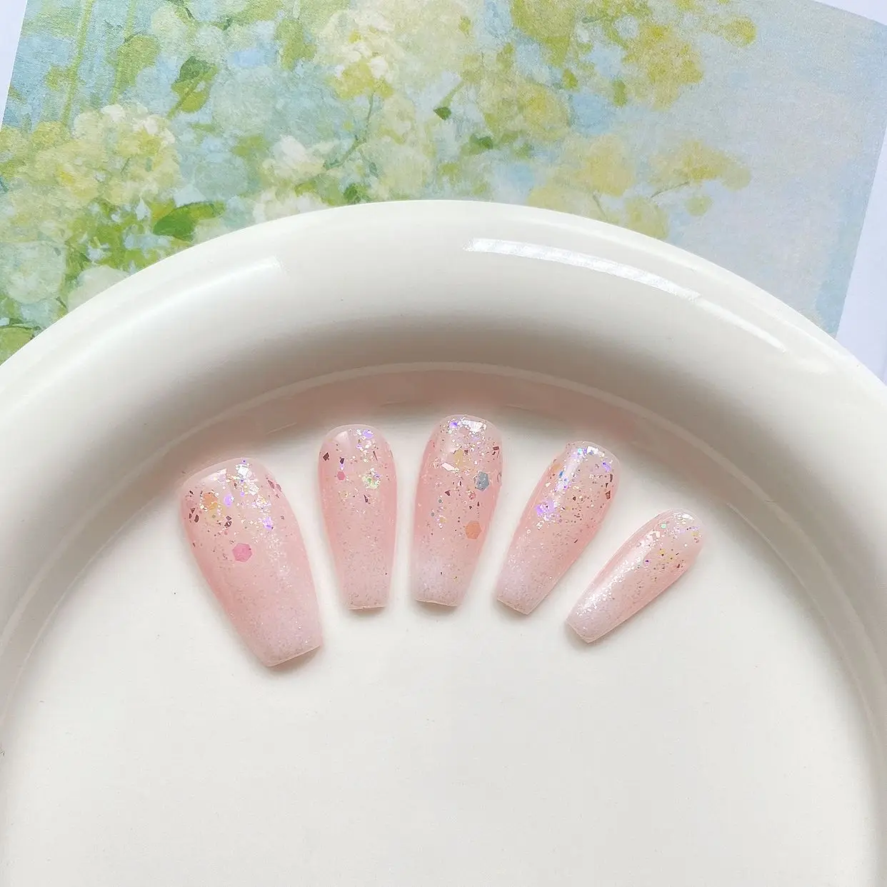 10szt Handmade Press On Nails Sakura Pink Design Fake Nails Smudge Full Cover Coffin Nail Fashion Wielokrotnego użytku do noszenia Fałszywe końcówki