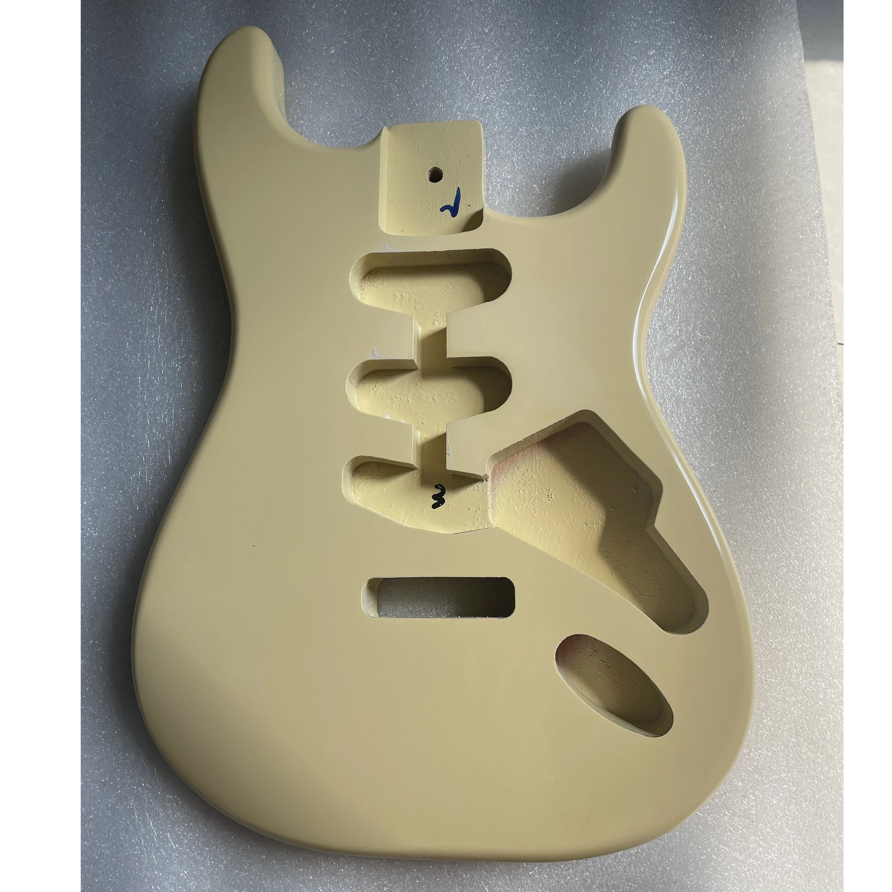 Customized High Quality Electric Guitar Body Unfinished Polar Blank Guitarra Barrel Replacement for ST Guitar Luthier DIY Part