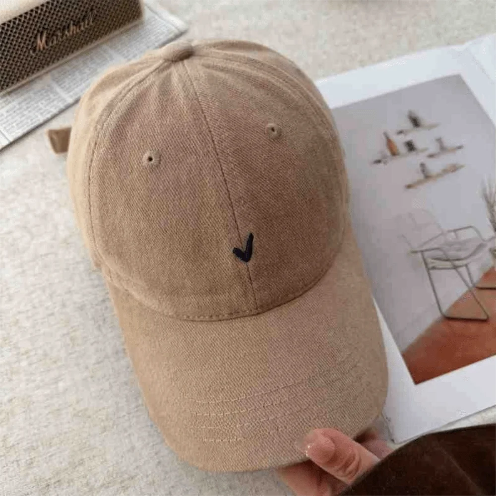 

Fashion Embroidery Baseball Cap Wide Brim Retro Baseball Hat Cotton Sunscreen Duck Tongue Hat Outdoor