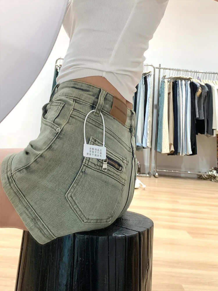 

Retro American Spicy Girl Distressed Denim Shorts Women's Tight Slimming Design A-line Base Layer Hot Pants Summer High Waist...