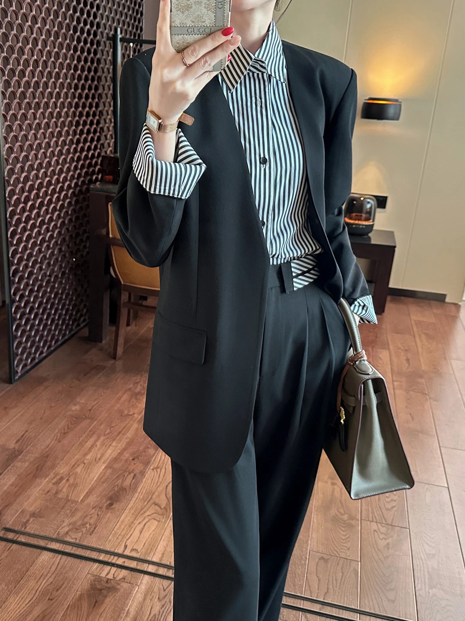 

Костюм-двойка Ele в полоску с эффектом двухслойности, для офиса, с длинными рукавами, на пуговицах, немнущийся, средней плотности, зимний