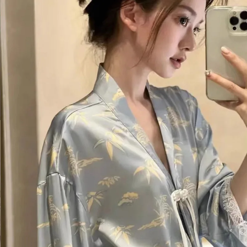 Light Blue Trendy New Home Wear Silk-like Pajamas for Women, High-end and Luxurious Home Wear Set with A Touch of Sophistication