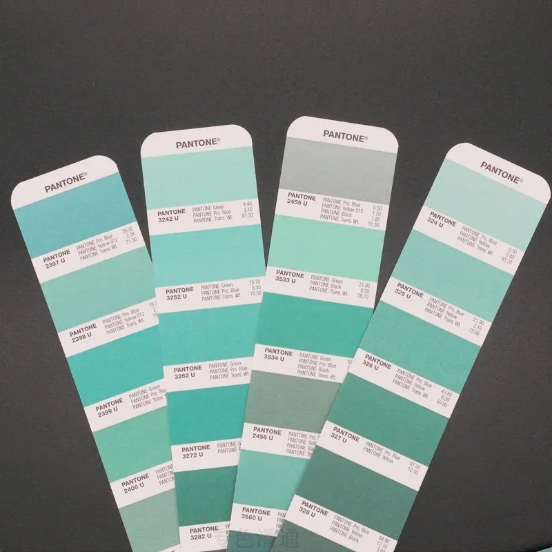 2022 New Version Pantone Formula Uncoated Color Guide Card GP1601B for Professional Printing and Coating with 2390 Colors