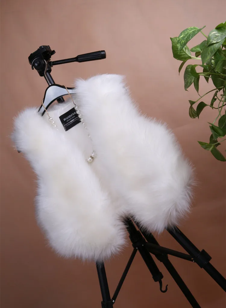 Or femmes fourrure gilet automne hiver Faion coupe ajustée à la mode ceinturé Plu Jaet coréen Sle v-ne sans manches trajet Sle