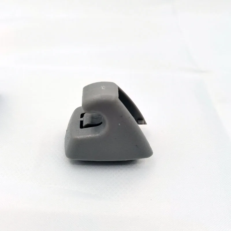 For REGAL GT GM Chevrolet  AVEO Ope CruzeL Sonic Spark  95994975 2 X Sun Visor Clip Hook