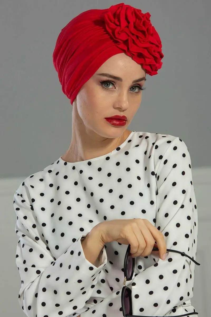 Róża czesana kość czerwona