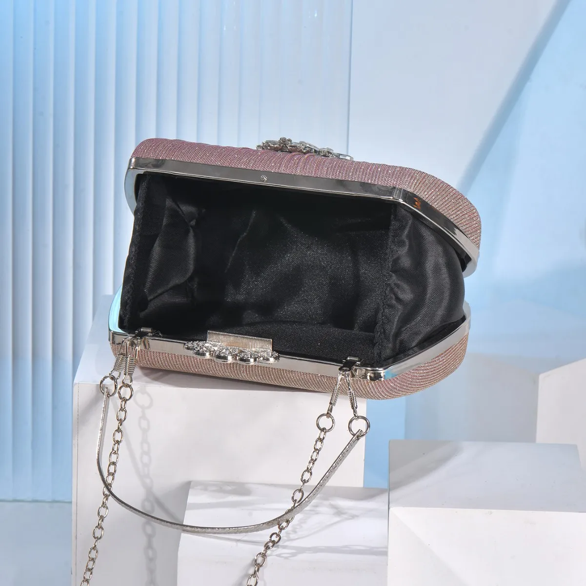New dinner  pleated portable evening  dress clutch bag diamond-encrusted celebrity party bag retro light luxury