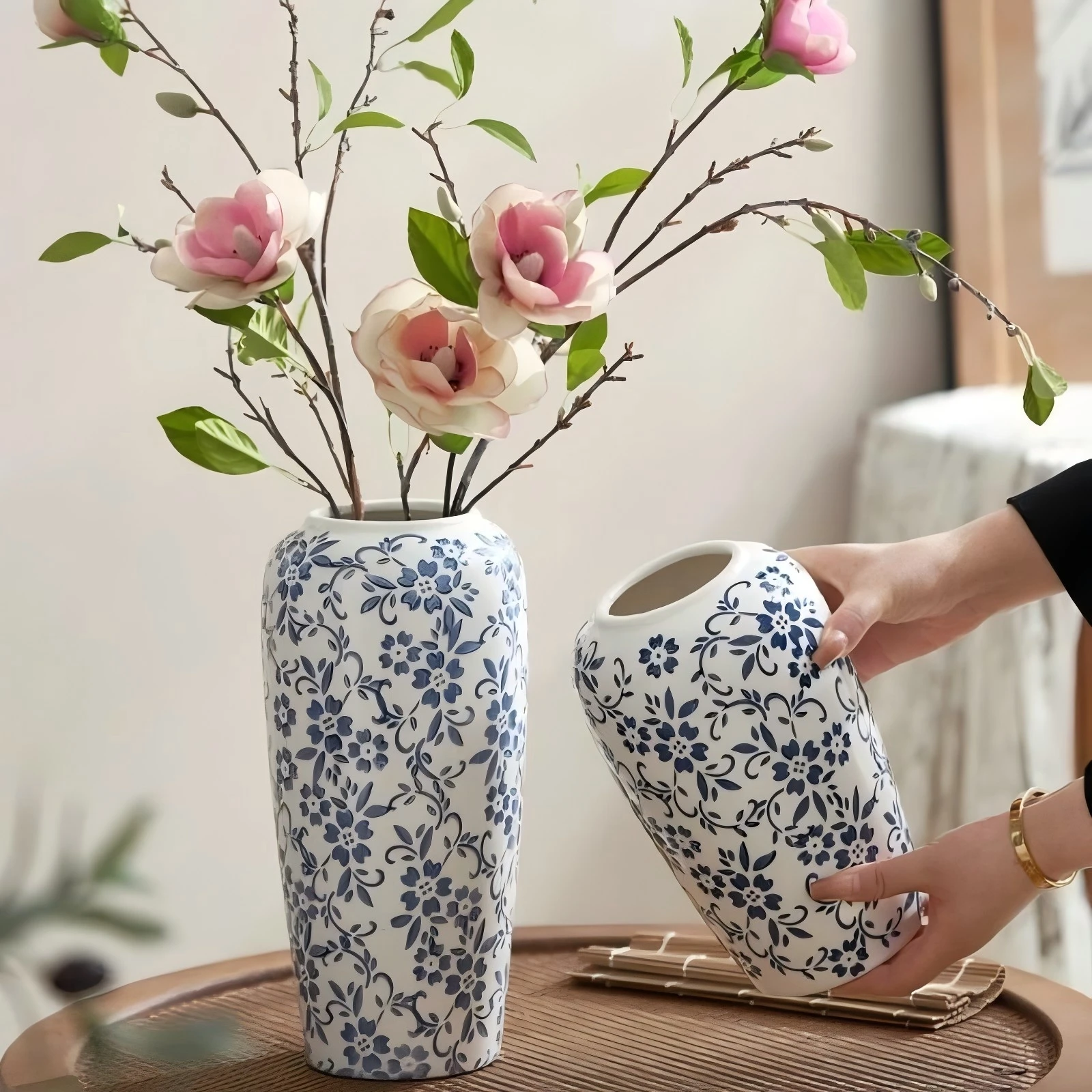 1 piece of blue and white porcelain ceramic vase, ice crack flower arrangement, living room decoration vase, hydroponic planting