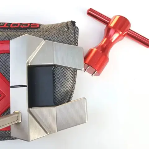 퍼터 TlTLElST SC0TTY CAMER0N TOUR USE CIRCLE T 5.5 T-5.5 T5.5 밀드 골프 퍼터 커버 및 렌치 포함 무게는 탈부착 가능