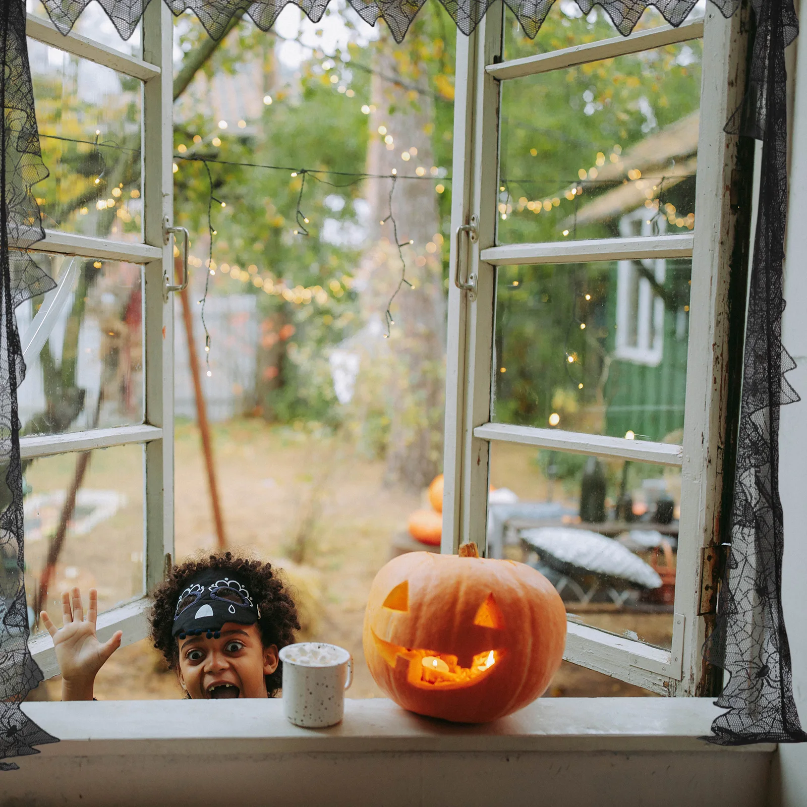 

Halloween Spider Web Curtain Horizontal Hanging Curtain Creepy Pattern Door Decor for Parties Photo Backdrop Photo Props