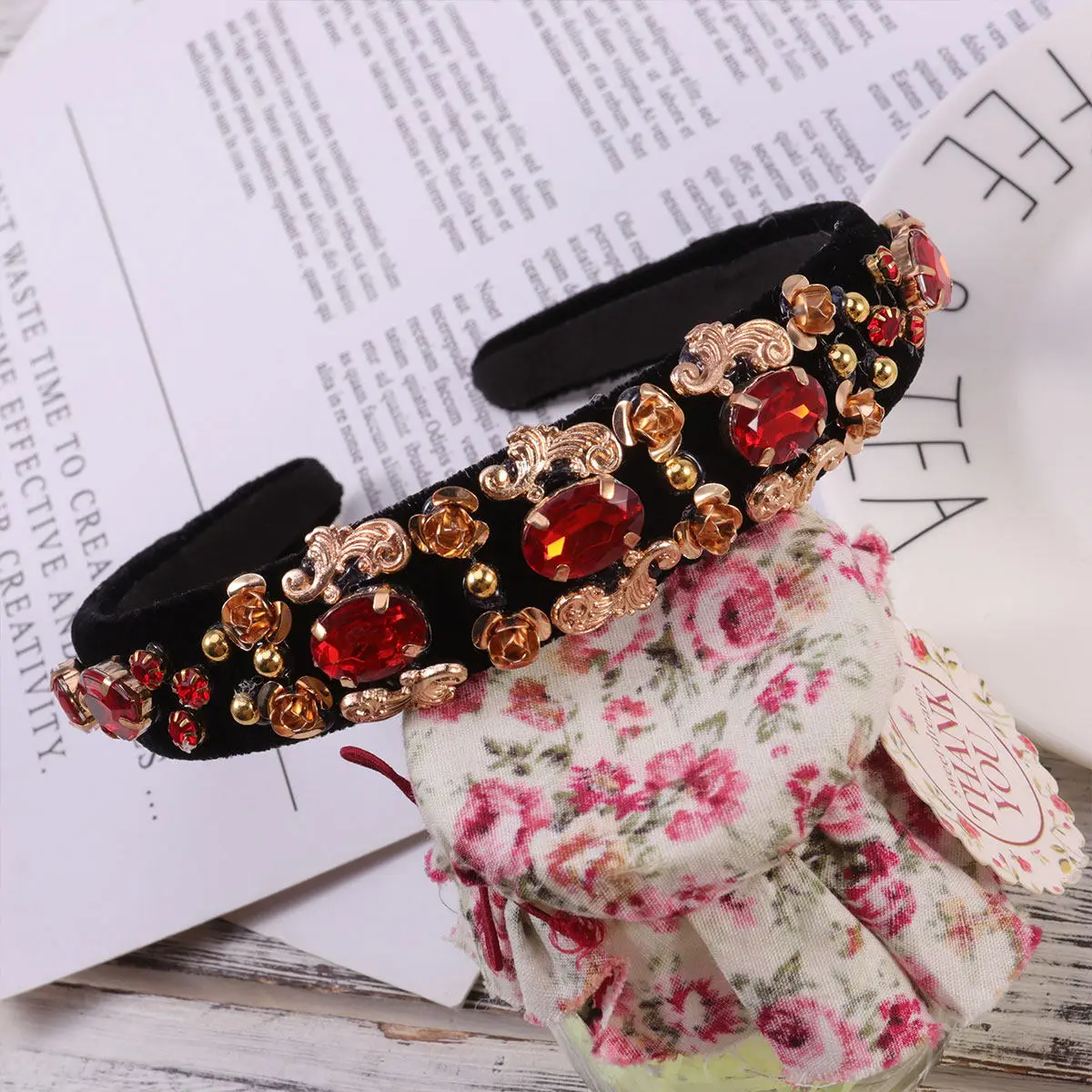 

Diamond Pearl Alloy Hair Band Lightweight Wide Headband for Halloween Carnival Masquerade Party Photo Prop