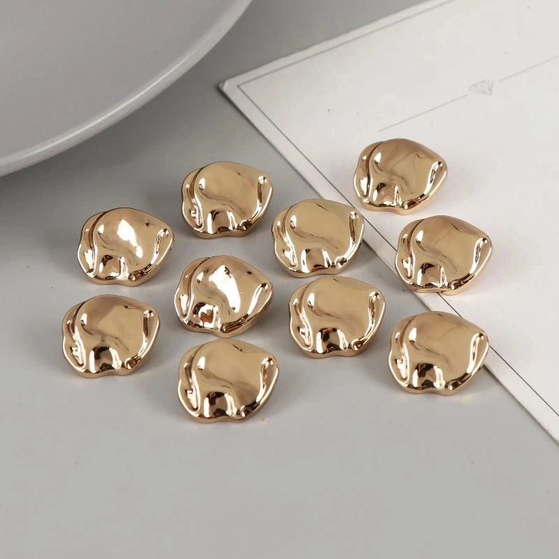 10pcs 불규칙한 모양의 단추 아름다운 금색/은색 금속 샹크 단추 Diy 공예 의류 봉제 액세서리