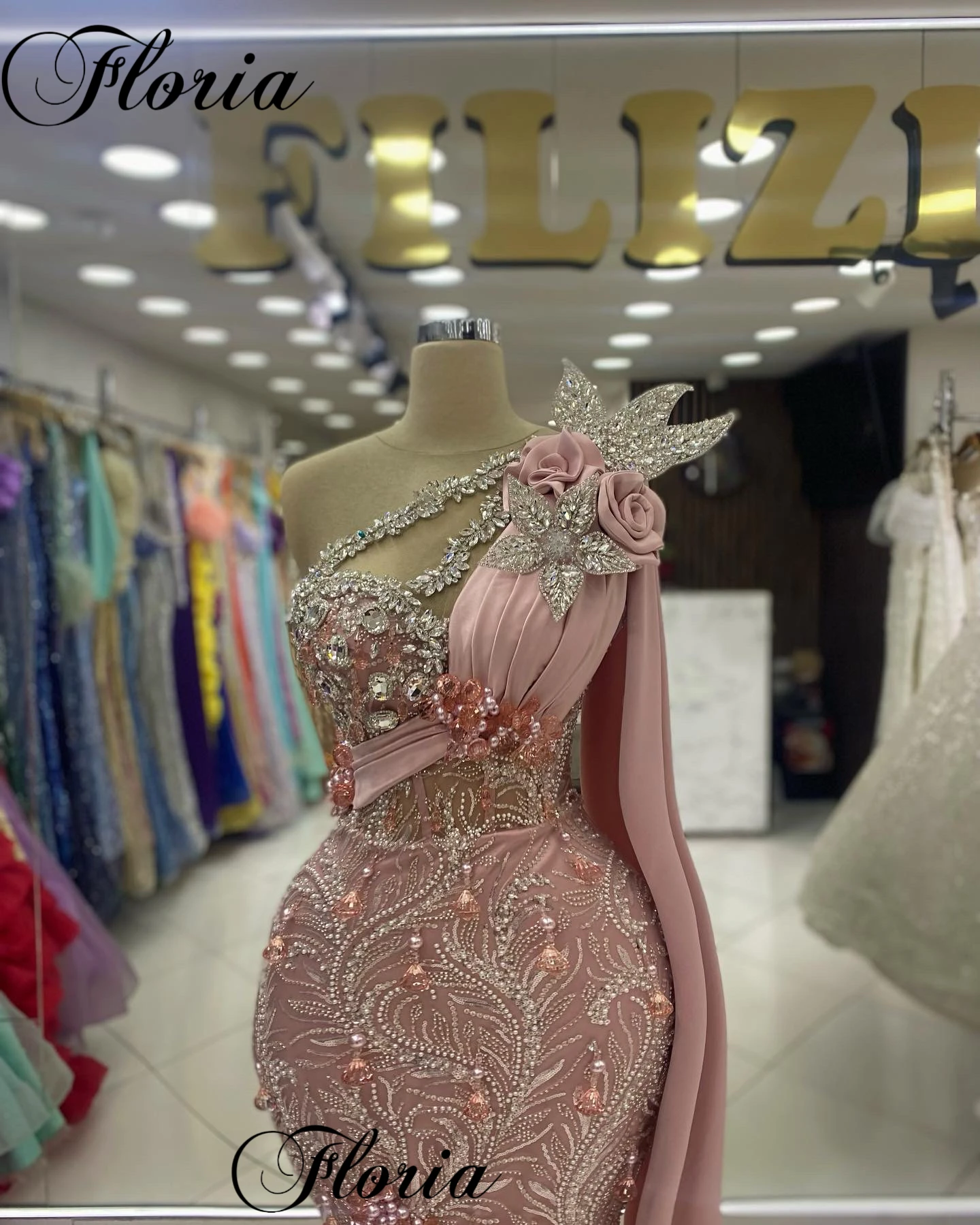 One Shoulder Blush Pink Evening Dresses Mermaid Crystals Popular Prom Dresses Vestidos De Gala Host Costumes Coutures Gowns