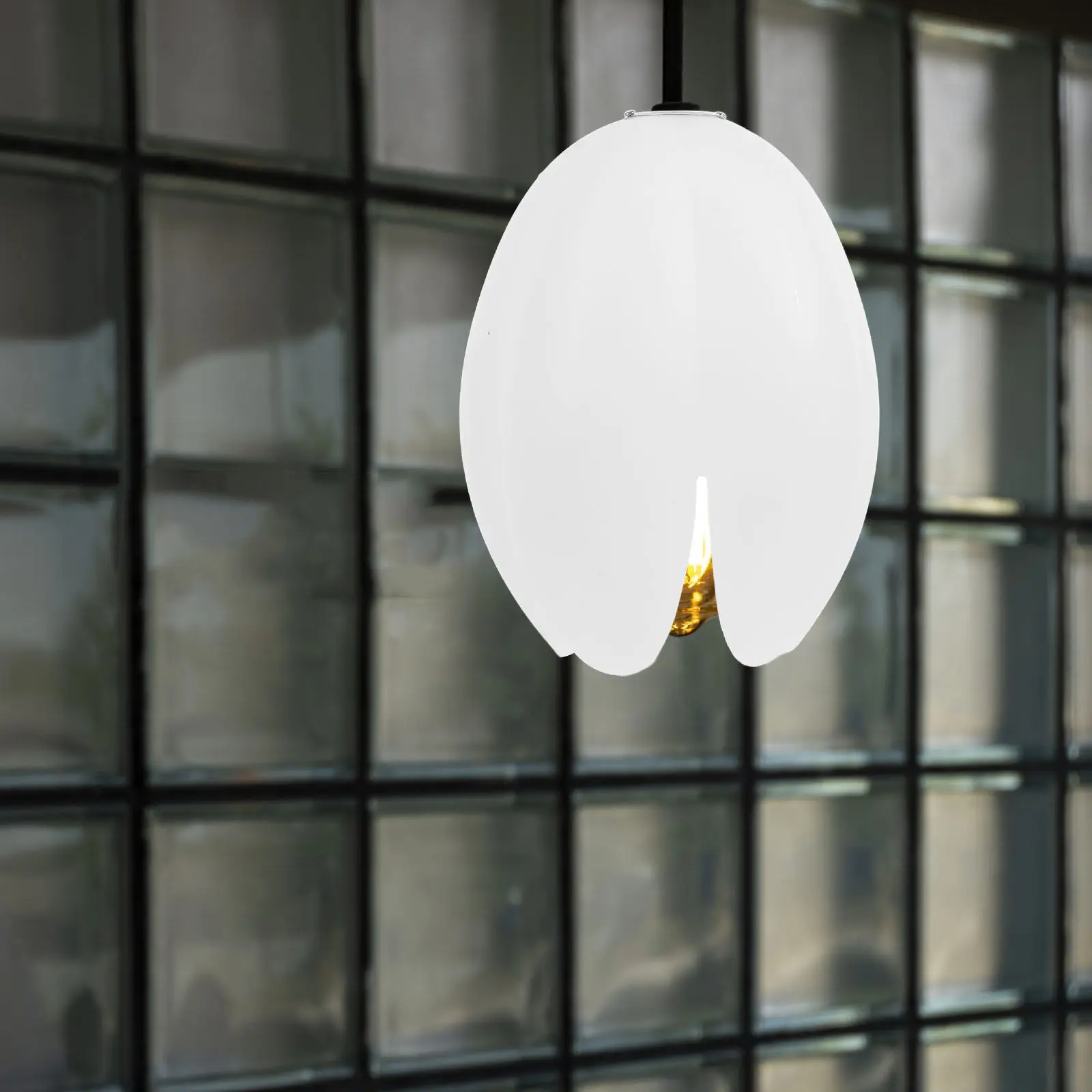 Flower Shaped Plastic Lamp Shade Replacement for Ceiling Pendant Lights Decorative Elegant Soft Light Diffuser for Home