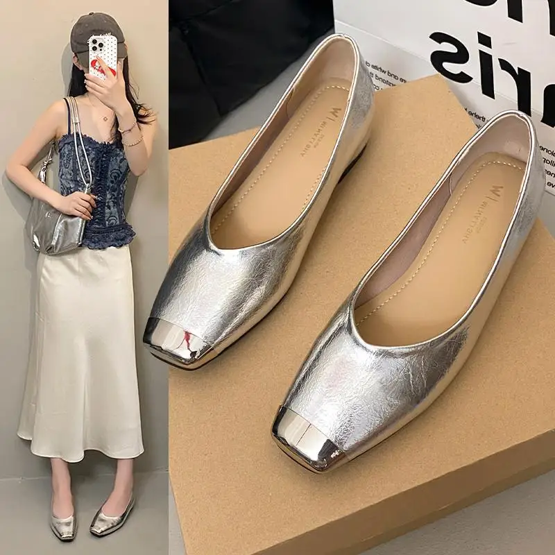 

Elegant Metal Square Head Slip-On Shoes Women's Fashionable Versatile Comfortable Easy-Wear Miniature Leather Shoes