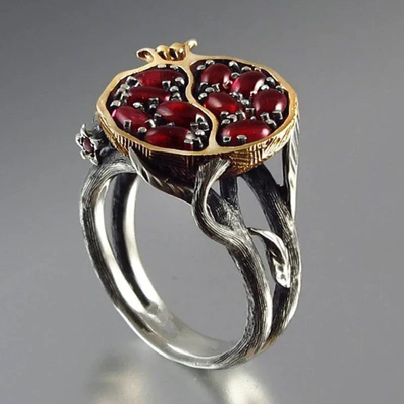 2023 Vintage Fruit Fresh Red Garnet Rings For Women s Resin Stone Pomegranate Jewelry Ancient Anniversary Ring