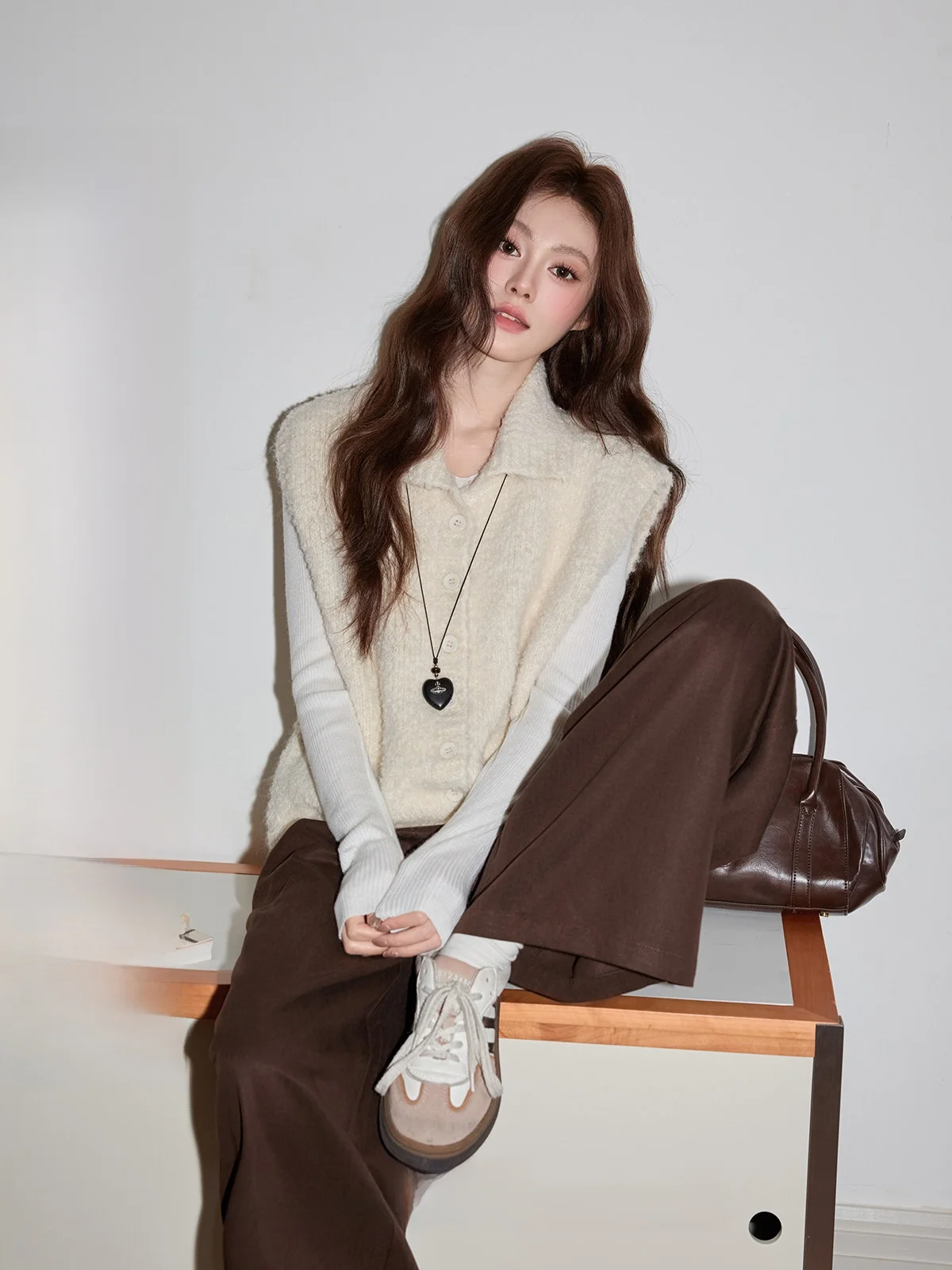 

Women's Knitted Vest Top Korean Sle Button up Svel Faux Fur Collar Warm Outerwear Casual Loose Fit Color