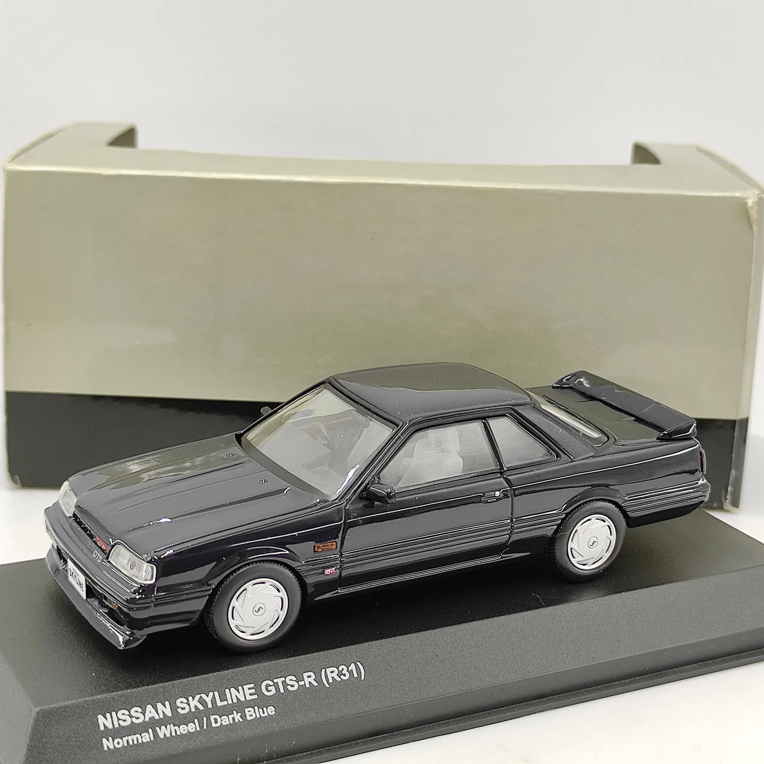 

Дефектная литая под давлением KYOSHO масштаб 1:43, SKYLINE GTS.r R31, модель автомобиля из сплава, Коллекционная игрушка, подарок, сувенир, украшение для дисплея