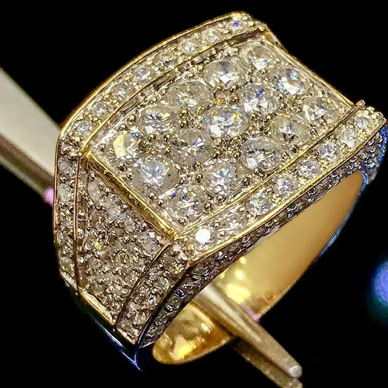 Huitan – bagues larges de luxe pour femmes, bijoux de fête attrayants, couleur or, accessoire en zircone cubique brillante, tendance