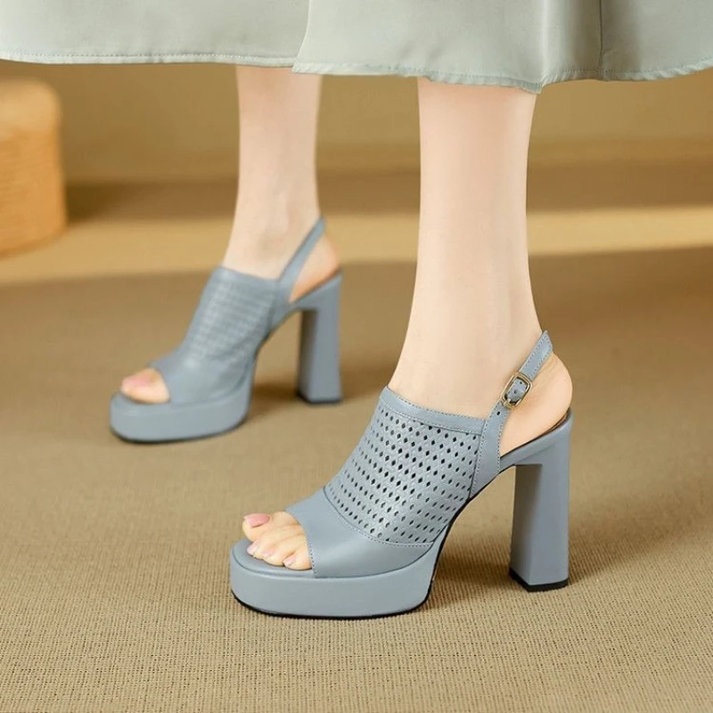 

Женские сандалии на платформе с массивным каблуком, без застежек, с пряжкой сзади, на шнуровке, с открытым носком, водонепроницаемые, универсальные, удобные и нескользящие