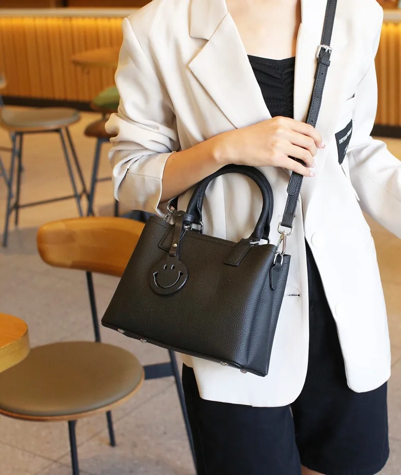 2022 Hot Fashion Genuine Leather Hand Women’s Bag Brand Design Cephalic Layer Cowhide TOGO Single Shoulder Bag Hobo Tote Bag