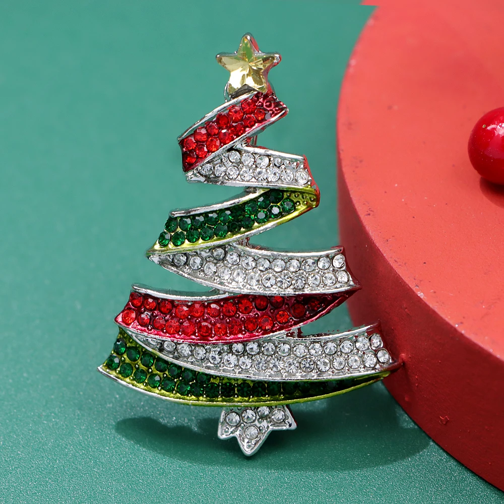 CINDY XIANG Red And Green Rhinestone Christmas Tree Brooch Winter Design Festival Pins Unisex Party Accessories High Quality