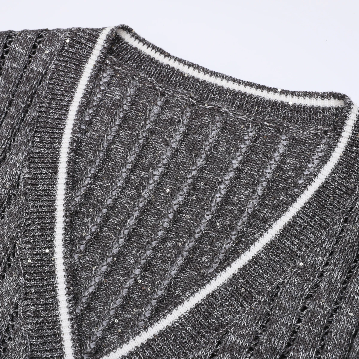 High Quality Spring And Autumn New Style Temperament Socialite V-neck Shiny Silk Color Blocked Jacket Women's Cardigan