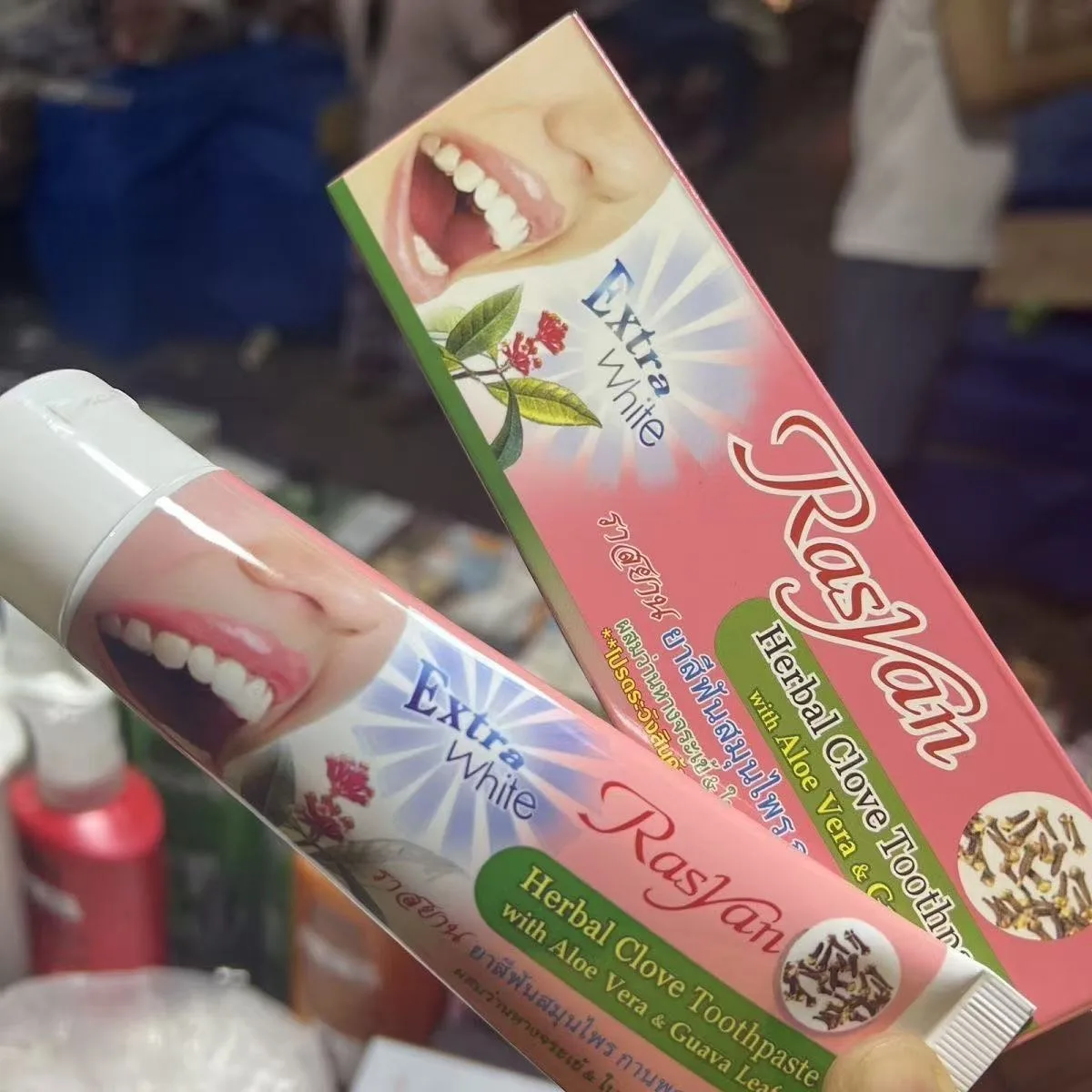 Thailand Rasyan Toothpaste Whitening Removing Yellow\ Tartar and Bad Breath Protecting Gums Cloves Brightening Refreshing Breath