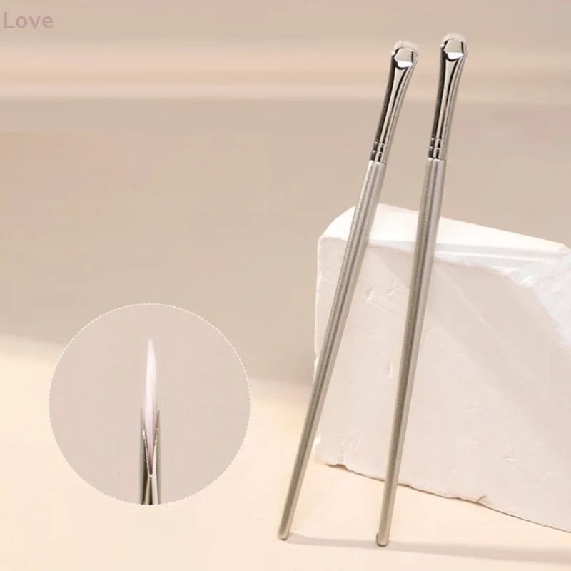 [L & P] 1 قطعة منحني العين اينر يشكلون فرش الدقة كحل فرشاة للمكياج الجفن حاد رقيقة صغيرة العين أدوات التجميل