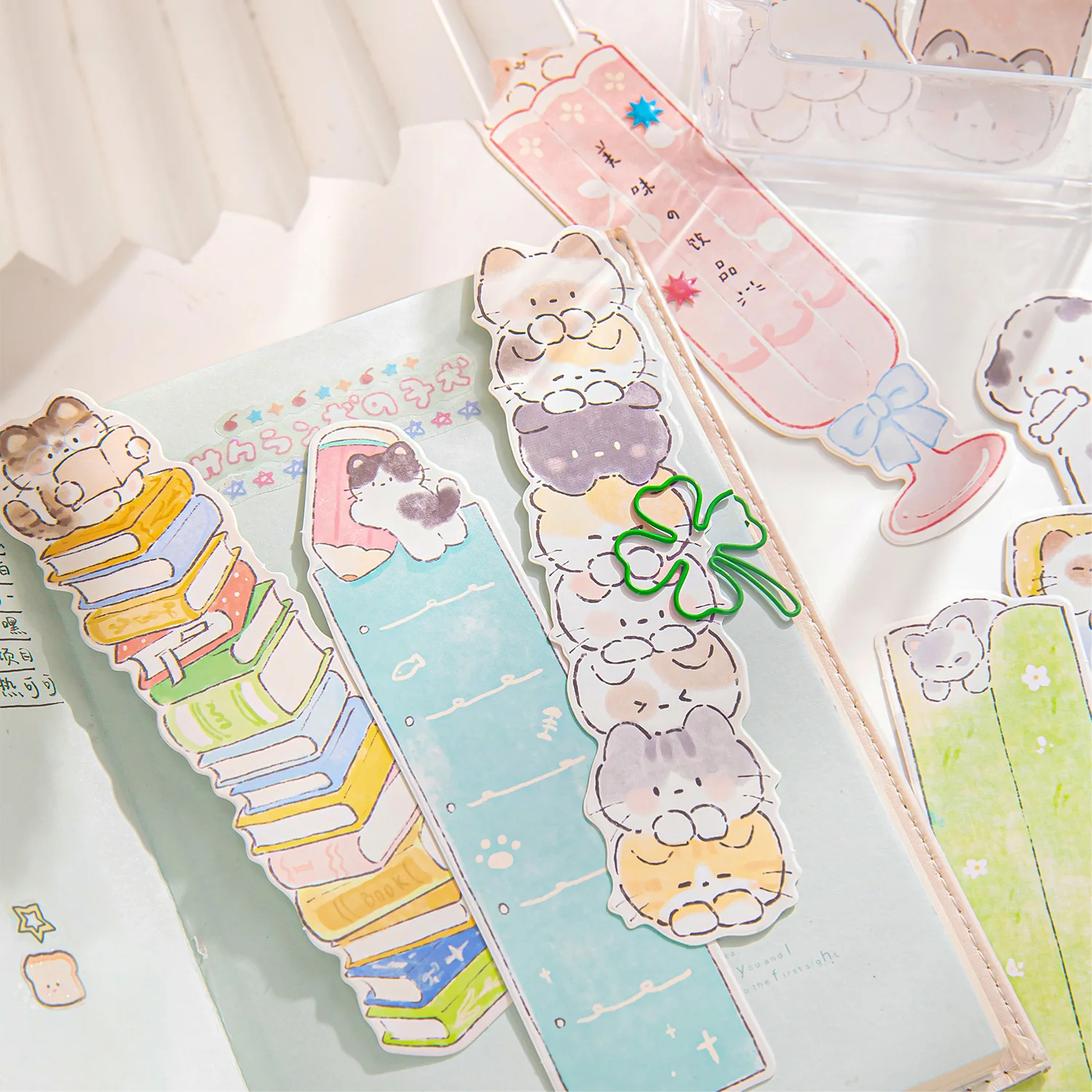 30pcs/box Kawaii pet box bookmark set cute hand drawn pattern hand account reading writing mark learning focus