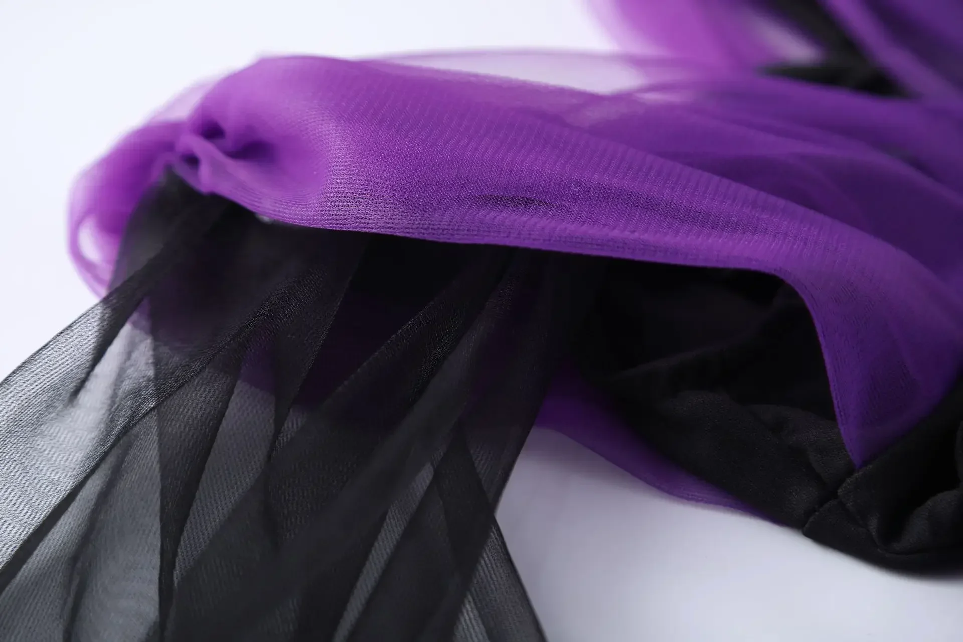 Halloween-Hexen-Kostüm-Geschenkset für Kinder, lila, schwarz, unregelmäßiges Tüllkleid, Hut, Party, Fotografie, Cosplay-Set – Detail 14
