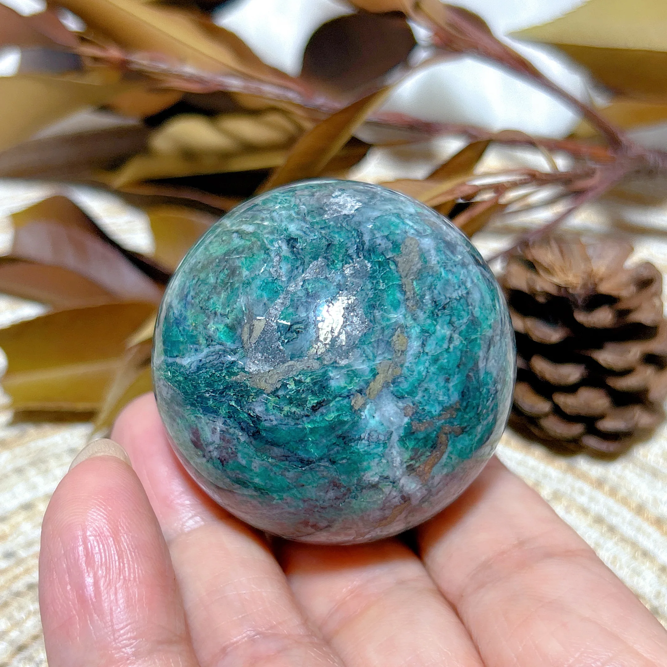 

Natural Crystal Green Jasper With Bubble Pyrite Sphere Ball Polished Mineral Energy Stone Reiki Home Decorations Gift Ore Crafts