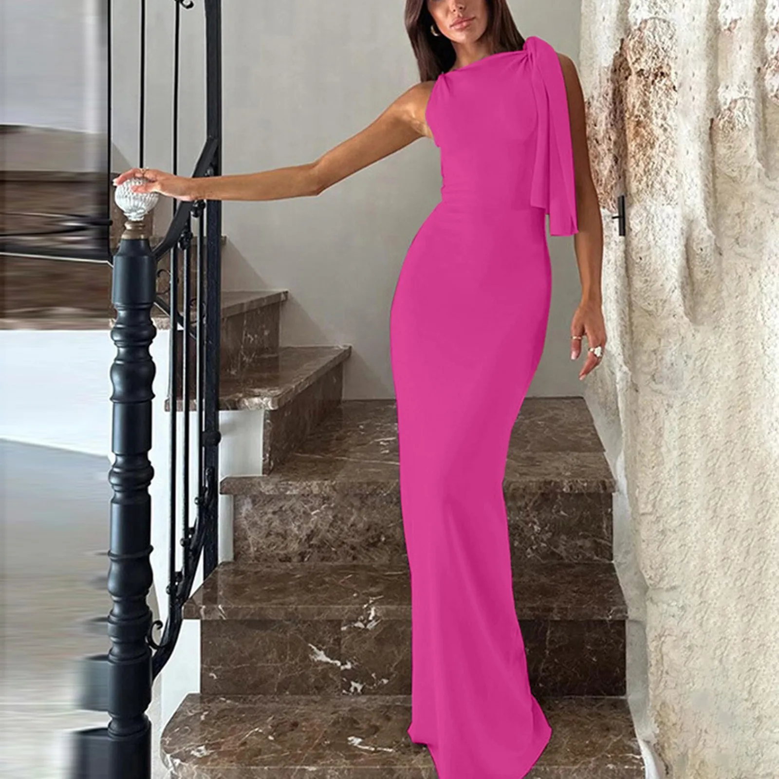 Sexy Elegante Nieuwe Bodycon Jurk Diagonale Kraag Mouwloze Solide Maxi Lange Jurken Vrouwen Mode Cocktail Party Verjaardagsjurk