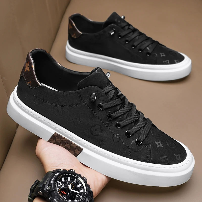 

Мужская повседневная обувь. Легкие прогулочные туфли на плоском каблуке с цветными блоками и круглым носком. Четырехсезонные легкие прогулочные туфли большого размера с низким берцем и мягкой подошвой.