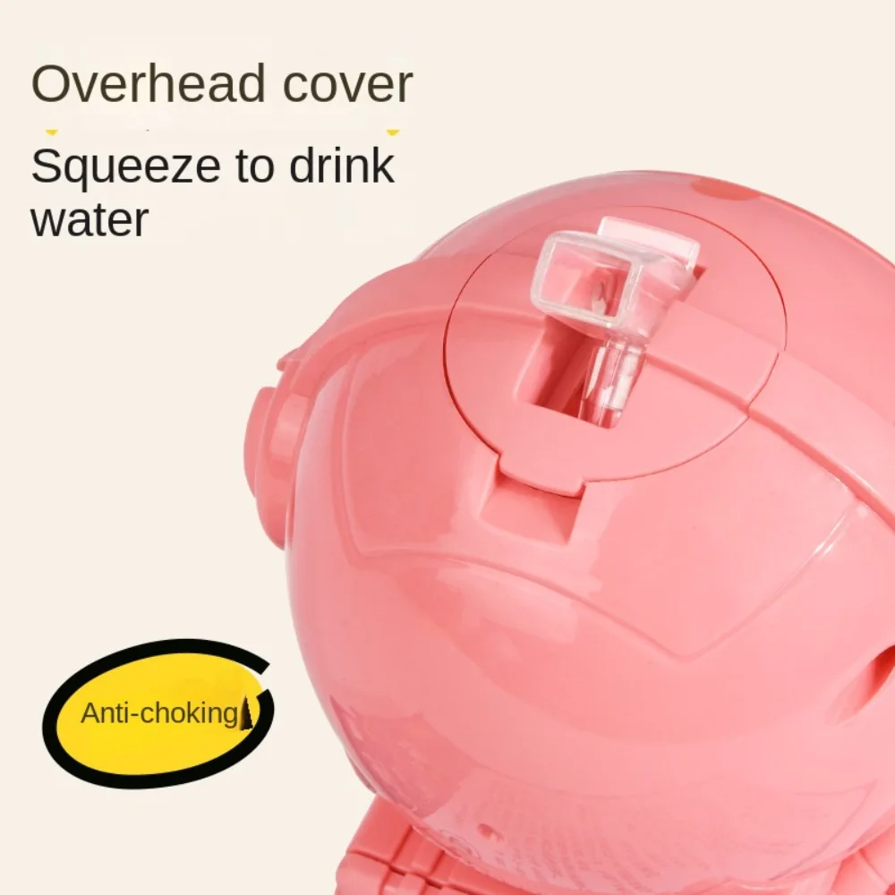Wasserbecher, Astronauten-Wasserspender mit Strohhalm, Mini-Wasserspender, niedlicher 250-ml-Schreibtisch-Wasserspender für Zuhause