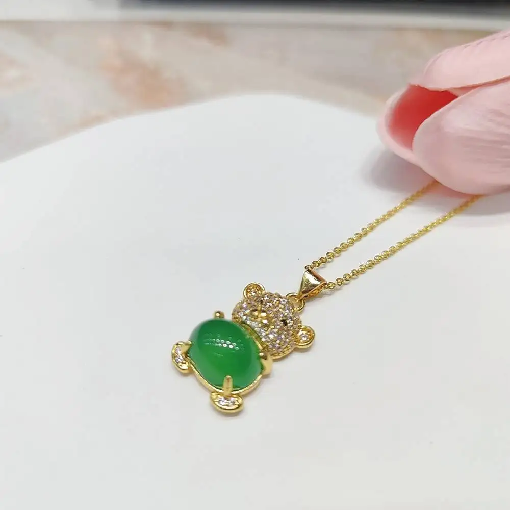 Copper Inlaid Chrysoprase pendants Natural Jade Chalcedony Bear Pendant Necklace Fashion Women Charms Jewellery Gifts