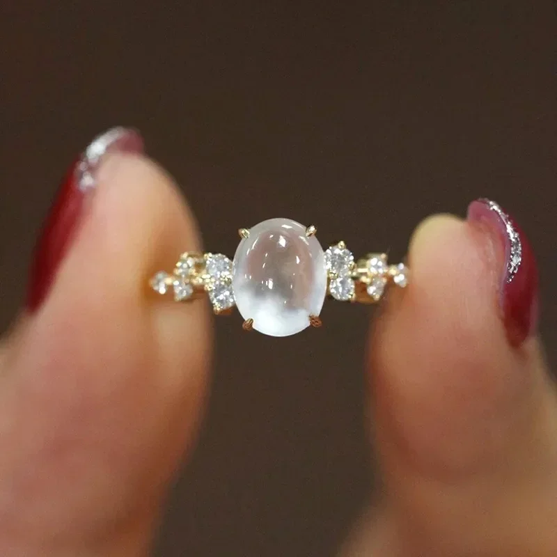 European and American new high-end imitation moonstone light luxury French palace ring exquisite geometric jewelry for women