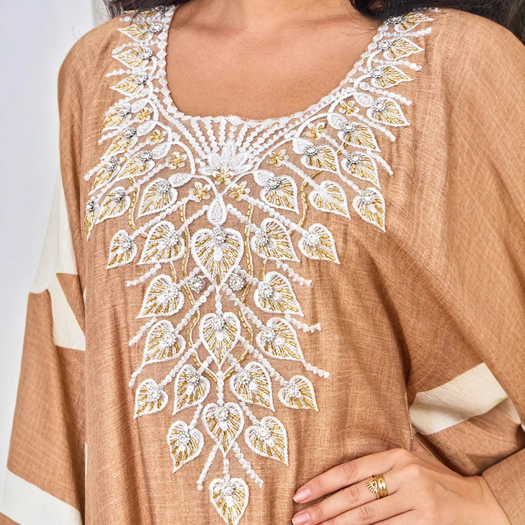 

Middle East women's clothing Muslim robe women's new diamond-encrusted bat sleeve dress fashion simple temperament elegant vacat