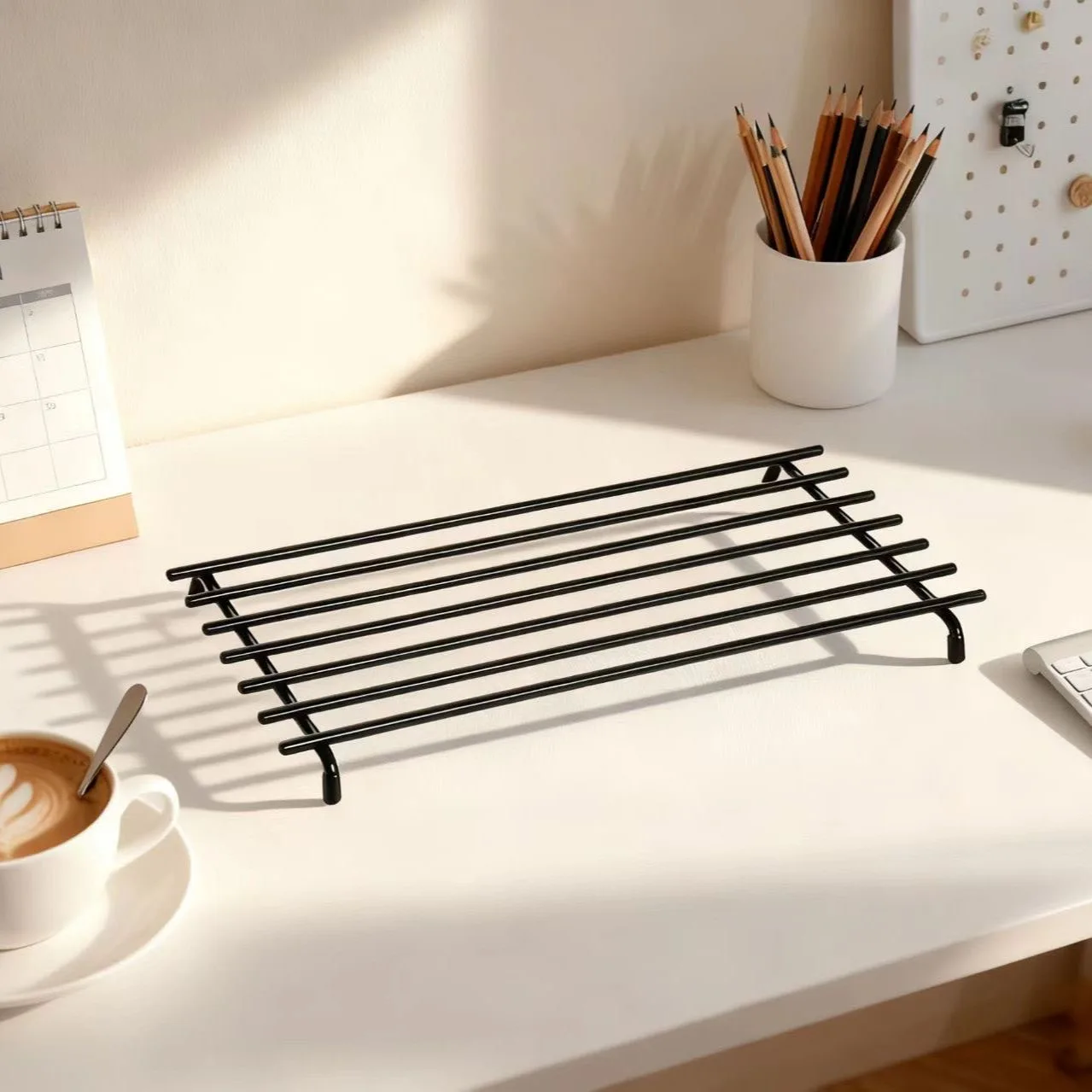 Computer cooling rack, laptop support rack, elevated hollow cooling system, office gaming laptop cooling rack