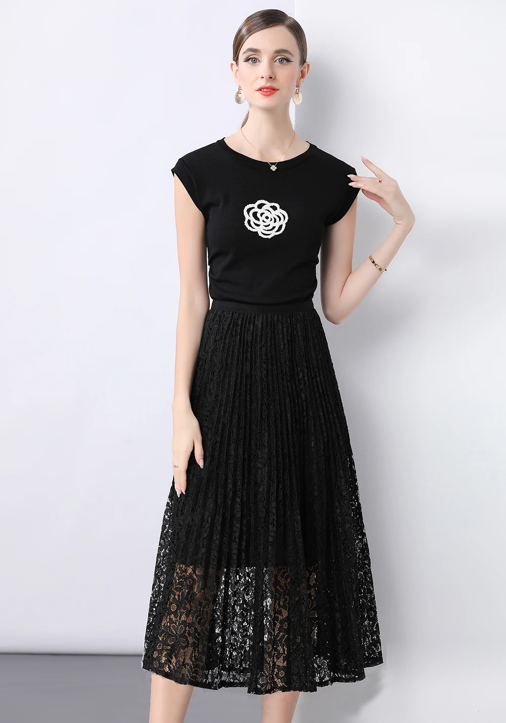 

Small Fragrant wind Flower Bead Embroidery Knitted Sweater+ Ealstic Waist Lace Skirt Suits Female Elegant Two Piece Set Women