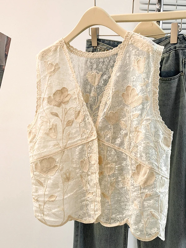 Embroidered Lace V-Neck Shantung Women's Vest 2026 Autumn New Large Size Beautiful Layering Tank Top City Commute Style
