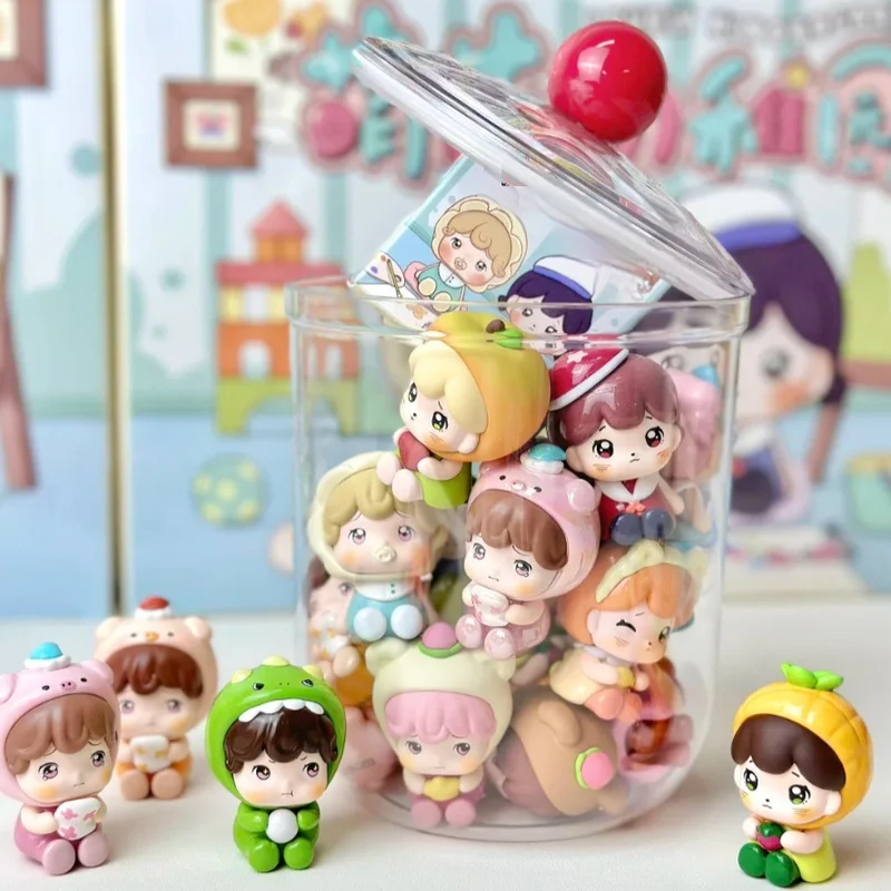 Annabel Lovely Seria Przedszkolaków Urocze Mini Ręcznie Robione Figurki w Zawartościach Niespodziankowych Blind Boxy Urocze Ozdoby na Biurko Zestaw Prezentowy z Zabawkami Niespodziankami