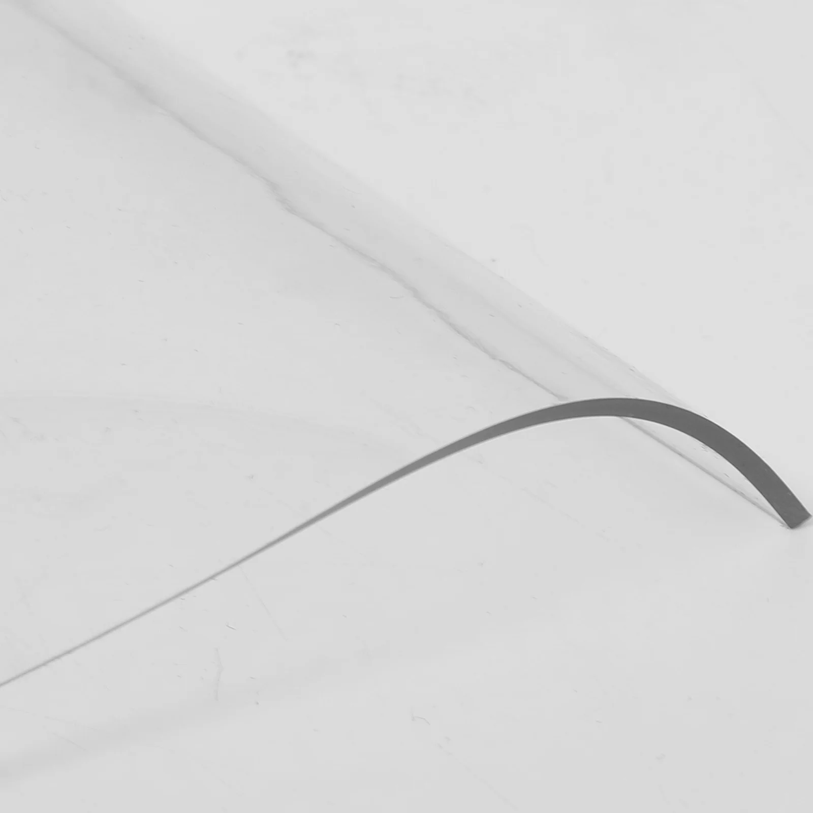 حصيرة حماية السجاد البلاستيكية الشفافة المقاومة للانزلاق لمدخل غرفة النوم وطاولة القهوة وواقي سجادة الأرضية