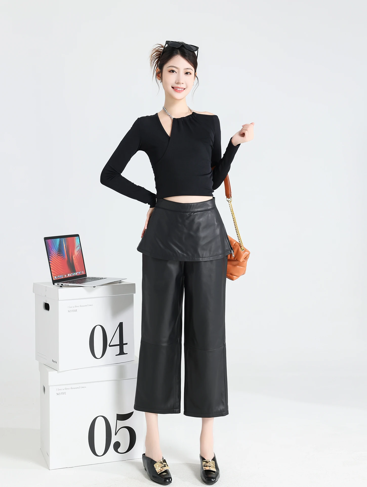 

Real Leather Skirt Pants Women's Fake Two-Piece eepskin Micro Flared Casual Slimming Nine-Piece Faionable Versatile Leath...