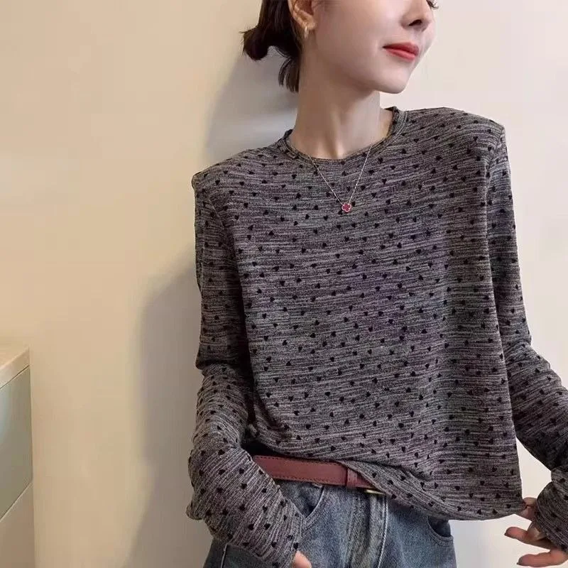 

DeRong Loose Love Printed Round Neck Bottoming Shirt for Women Autumn and Winter New Warm Inner T-shirt Top