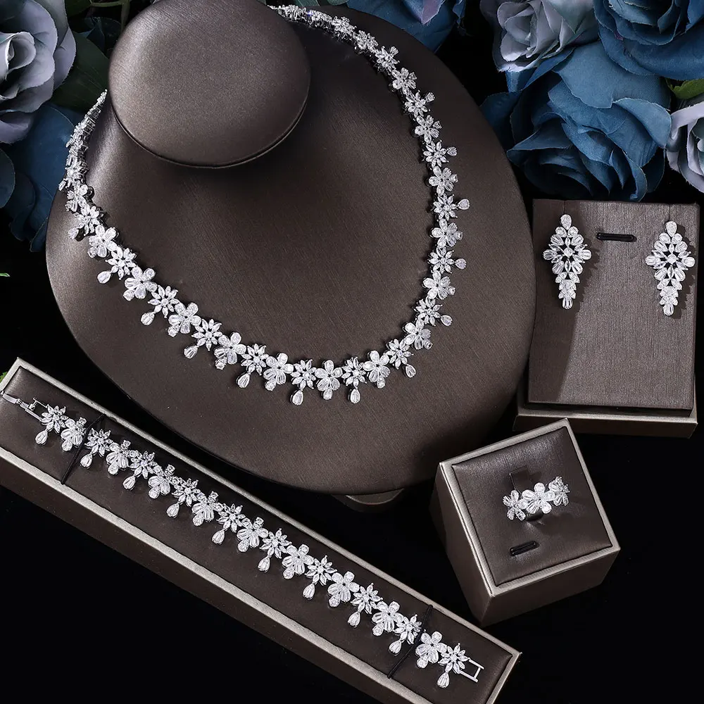 

2023 New Fashion Trend 4PCS Deluxe Water Drop Indian Jewelry Set Women's Wedding Party Dubai Bride Jewelry Set