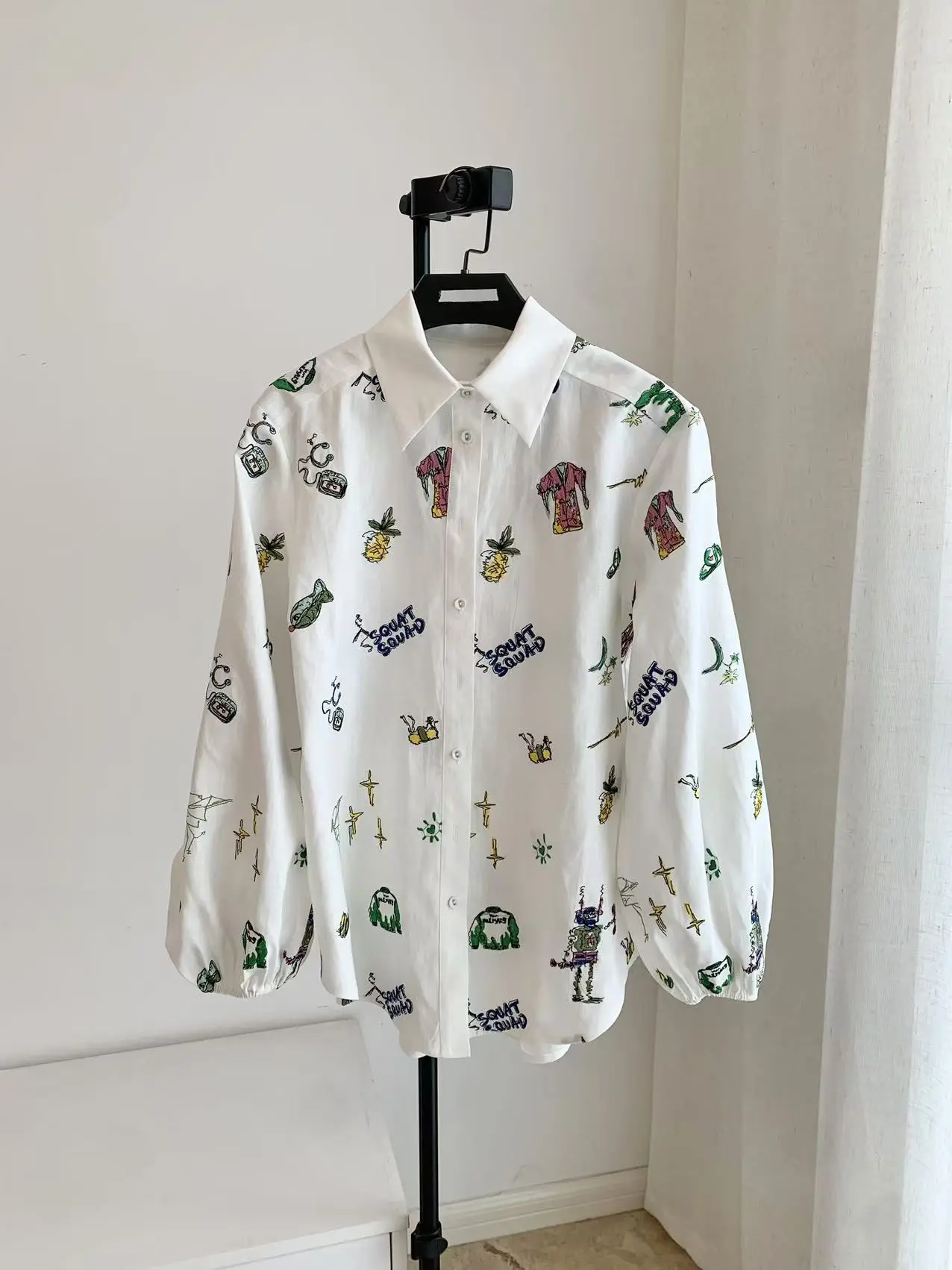 

100% Linen Women's White Embroidered Lapel Single Breasted Fashionable Shirt