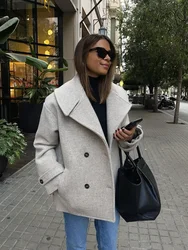 Women Autumn Solid Double Breasted Woolen Jacket Elegant Lapel Long Sleeves Pocket Short Coats Chic Lady Commuting Outwears