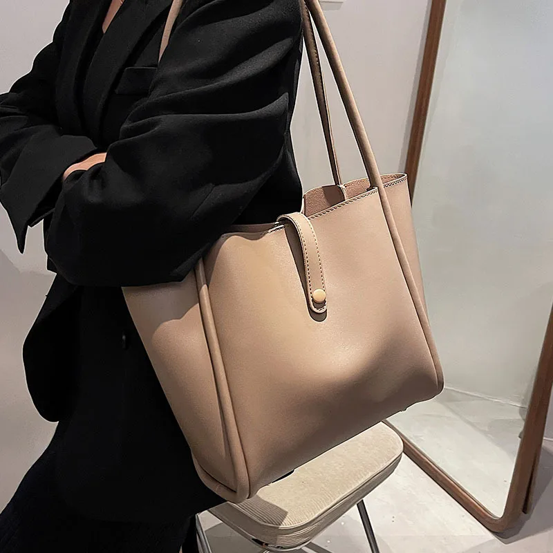 New Fashion Bag 2023 New Fashion Spring Handbag Women\'s Bag Senior Sense of Large Capacity Commuting Simple Tote Bag