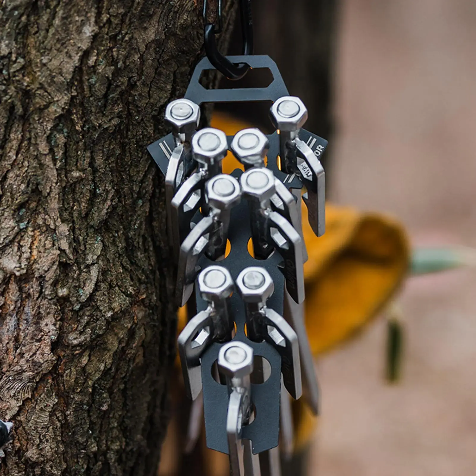 Camping Stake Organizer Multi-hole Stainless Steel Outdoor Stake Organizer Buckle For Management Organization Backpack Belt
